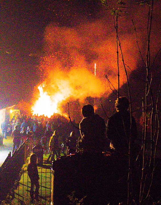 Back for another year... and yes... still on the 5th of Nov